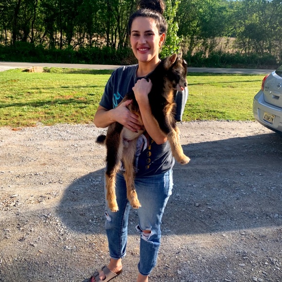 Meet your Posher, Faith - Picture 2 of 2